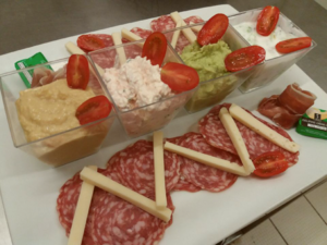 planche apero sur l'eau