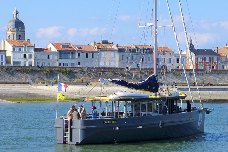 columbus-dans-le-chenal-la-rochelle